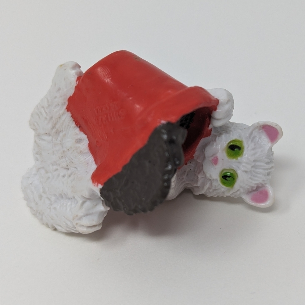 Kitty In My Pocket Cat White Flower Pot